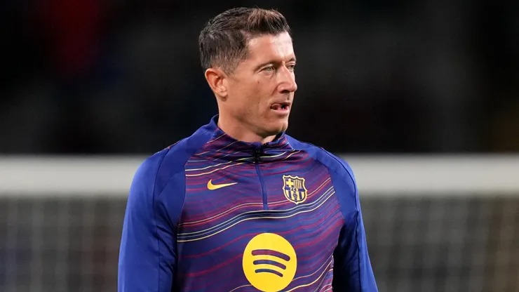 Robert Lewandowski MLS Transfer Move Stalls as Chicago Fire Shift Priorities Amid Barcelona Uncertainty